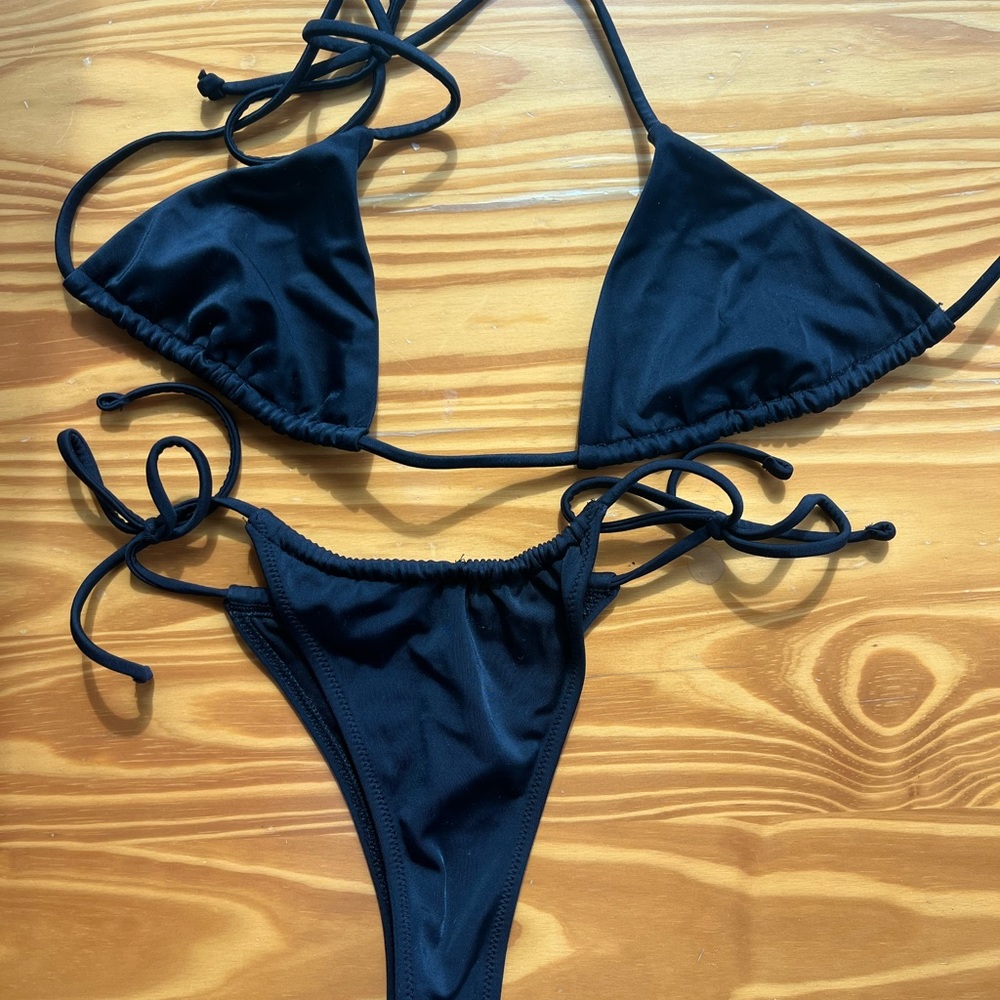 Victoria’s Secret black bikini